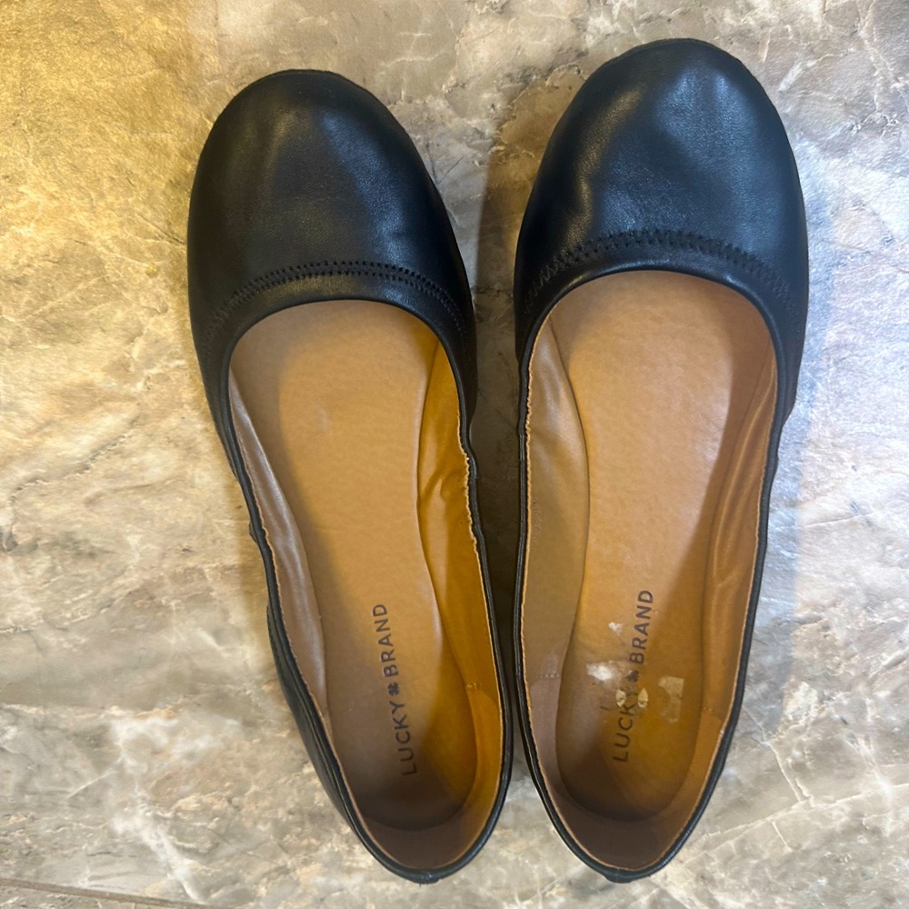 Lucky brand flats